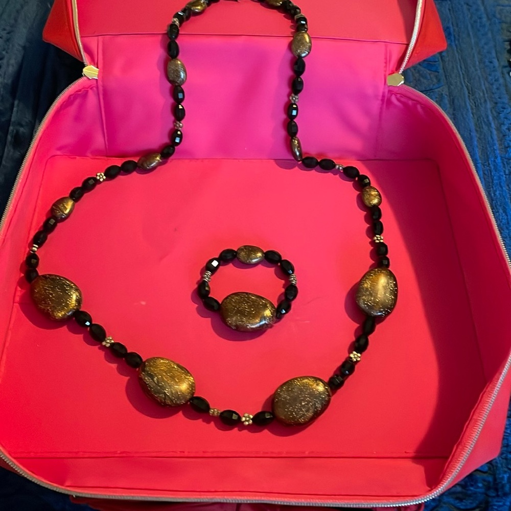 Handmade necklace and bracelet, black and bronze